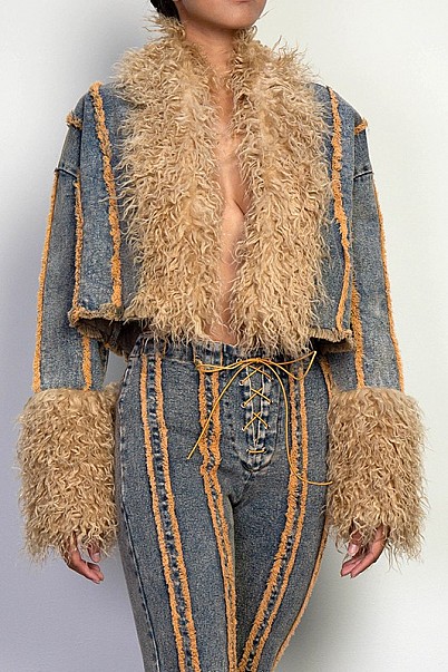 CONTRAST FRAYED HEM FUR TRIMMED DENIM JEAN JACKET