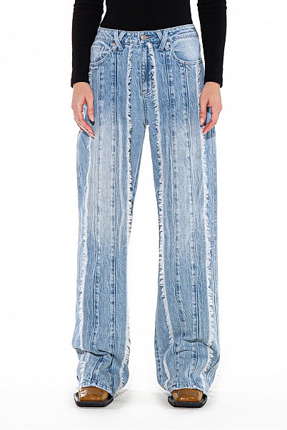 FRAYED PANEL WIDE-LEG JEANS