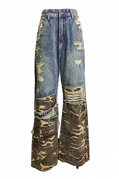 BATTLE RIPPED CAMO PATCH JEANS