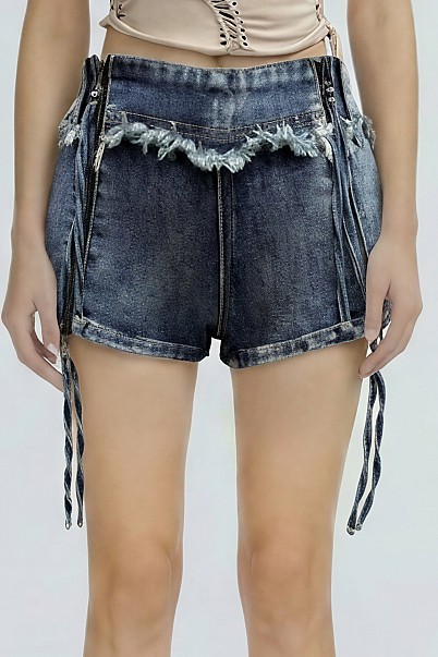 SIDE-ZIP FRAYED WAIST DENIM SHORTS